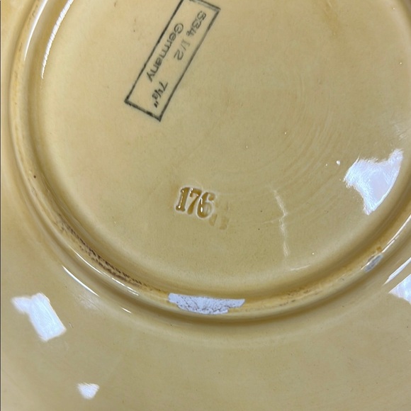 Vintage Zell Germany Majolica Plate with Leaf. KK467 - Picture 5 of 6